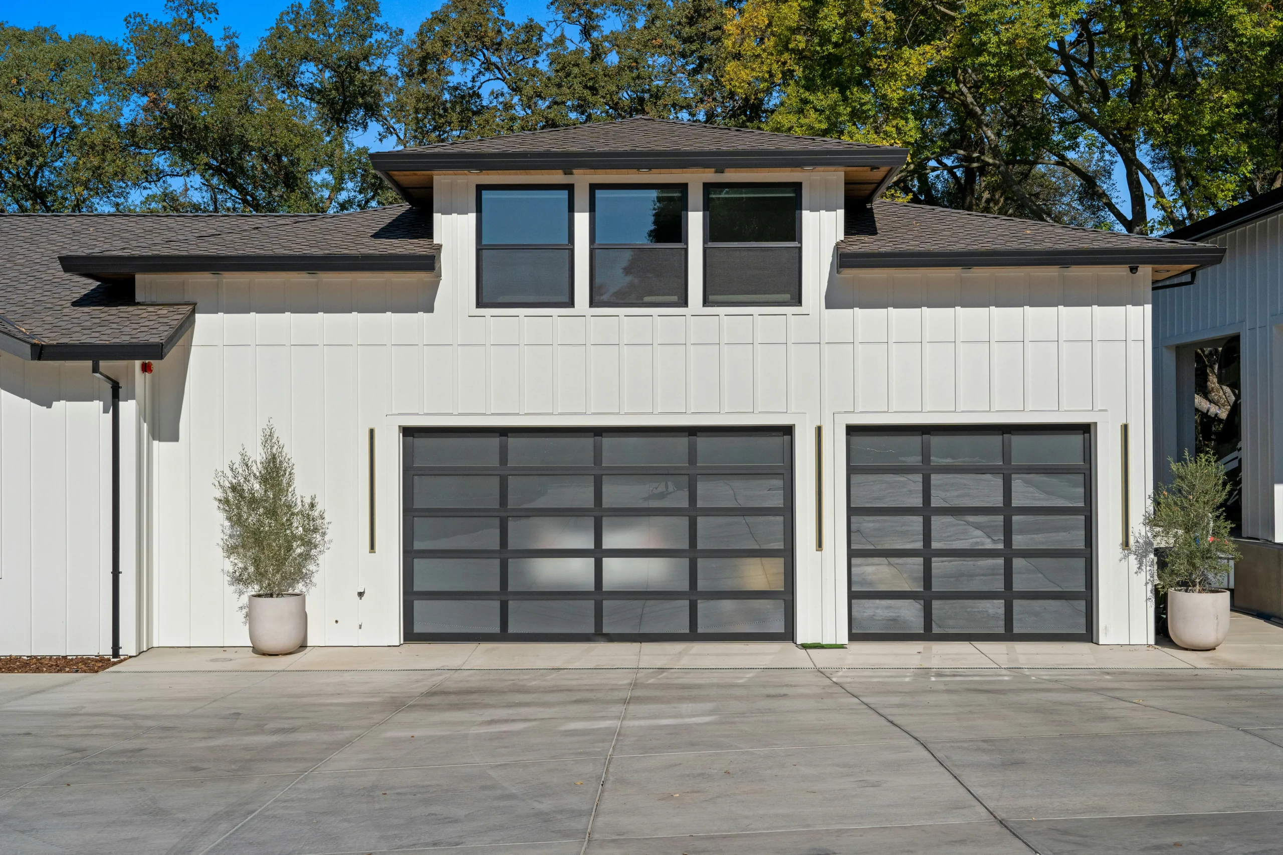 Modern Full-View Glass & Aluminum