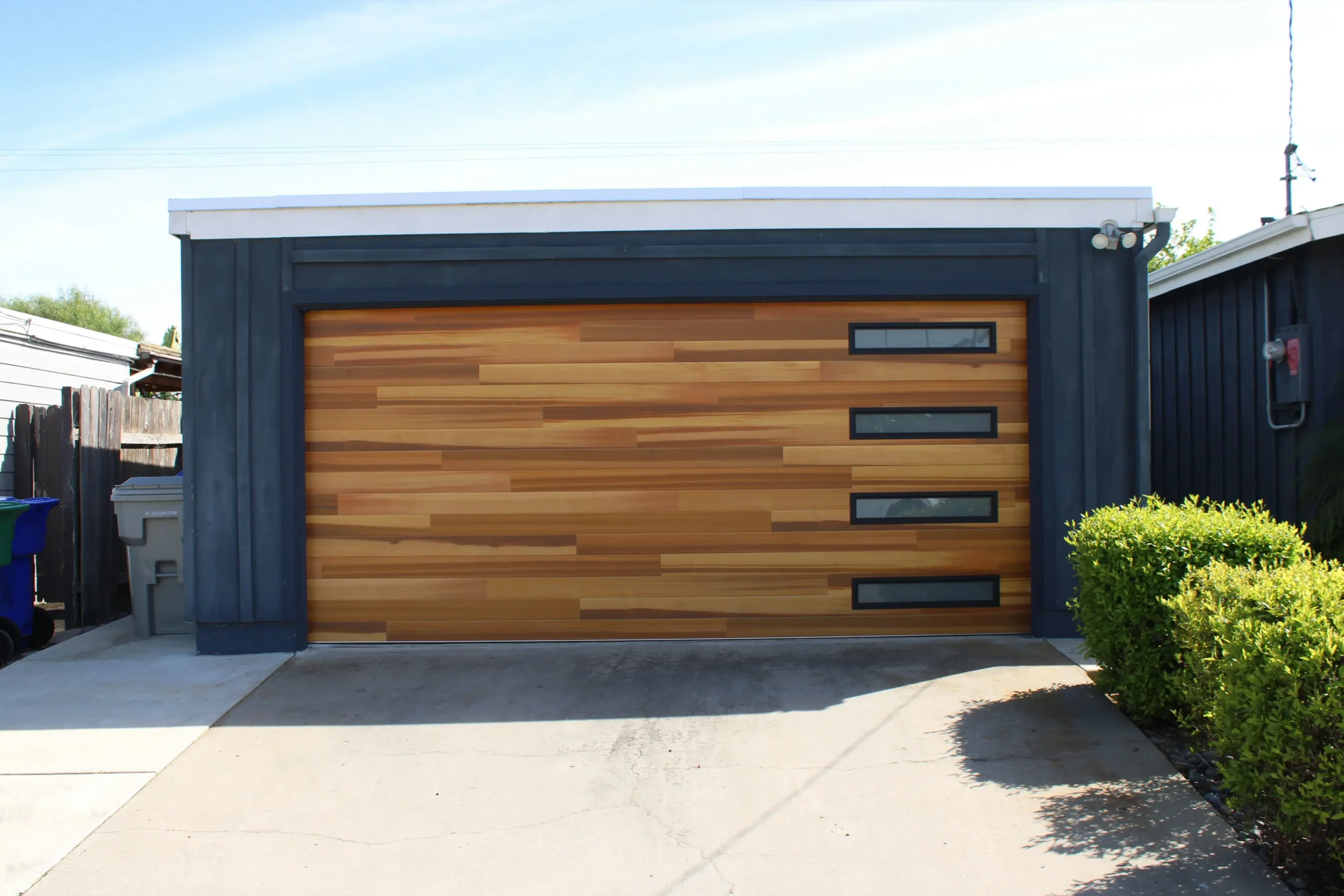 Realistic Wood-Grain Finish